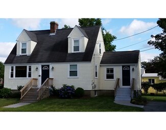 10 Belcourt Ave, Bristol, RI 02809