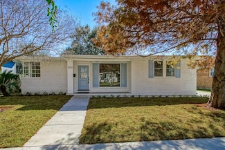 1334 Gardena Dr, New Orleans, LA 70122