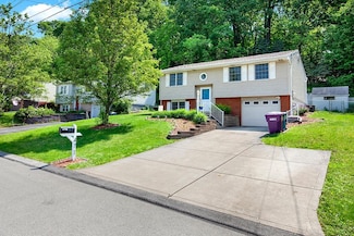 471 Tivoli Rd, Pittsburgh, PA 15239