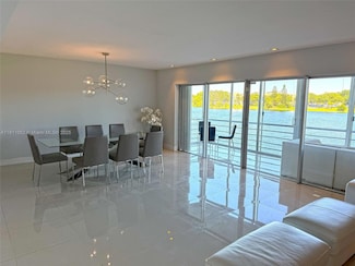 879 NE 195th St Unit 228, Miami, FL 33179