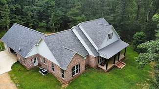 1425 Pine Hill Dr, Raymond, MS 39154