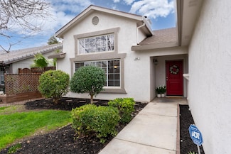 744 Bluff Dr, Los Banos, CA 93635