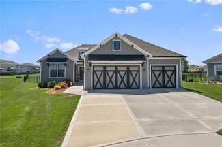 4016 SW Meritage Ln, Lees Summit, MO 64082