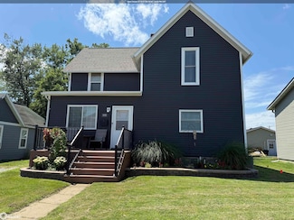 1112 S 16th St, Centerville, IA 52544