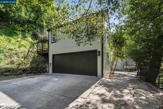2106 Mastlands Dr, Oakland, CA 94611