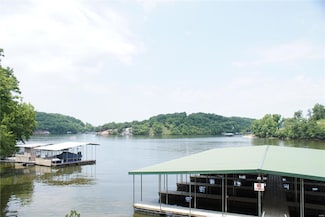 16 Eagle Bay Dr, Versailles, MO 65037