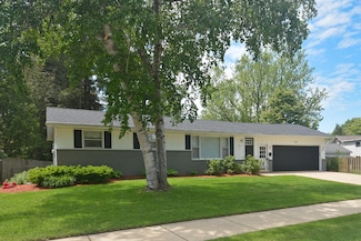222 S Park St, Zeeland, MI 49464