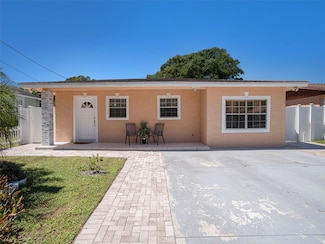 8210 Marigold Ave, Tampa, FL 33614