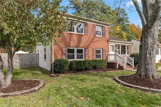 3 Clemwood Pkwy, Hampton, VA 23669