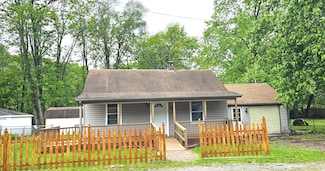 3721 Englehart St, Lake Station, IN 46405