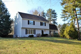 21 Juniper St, Wenham, MA 01984