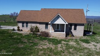 947 Locust Grove Rd, New Tazewell, TN 37825