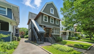 9 Vincent Place, Montclair, NJ 07042