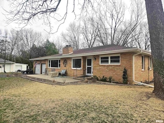 1139 Windcrest Acres, Galesburg, IL 61401