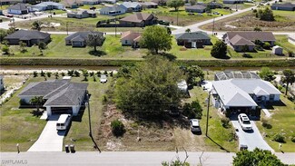 1015 Cedartree Ave, Lehigh Acres, FL 33971