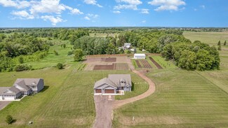 55376 Valley Ln, Pine City, MN 55063