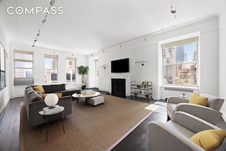 180 W 58th St Unit 11A, New York, NY 10019