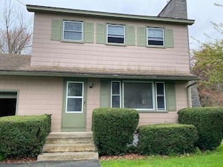 7 Brookview Dr, Plattsburgh, NY 12901