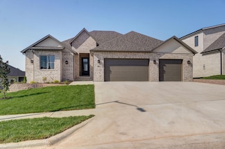 4411 E Hidden Oak St, Springfield, MO 65802