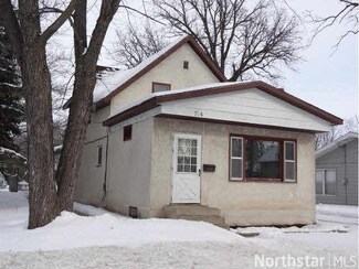 714 714 W Mill St, Paynesville, MN 56362