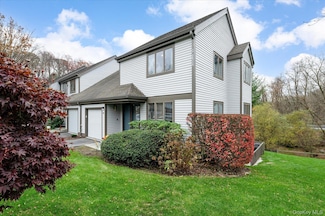 34 Adela Ct, Yorktown Heights, NY 10598