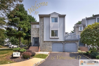 15 Viburnum Ct, East Brunswick, NJ 08816