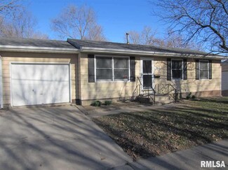 1201 Warren St, Davenport, IA 52804
