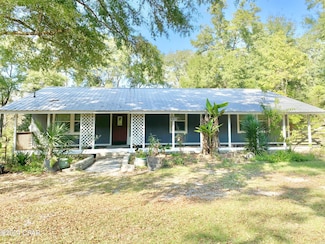 233 Skeeter Rd, Ponce de Leon, FL 32455