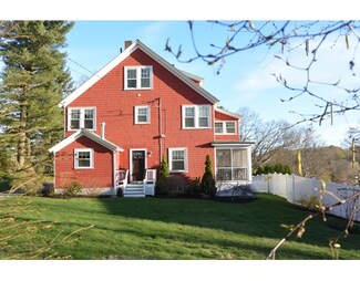54 Park Ave, Stoneham, MA 02180