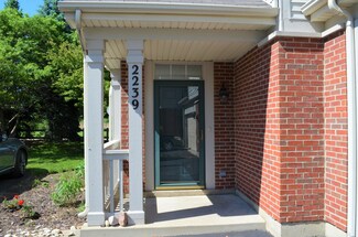 2239 Rockefeller Dr, Geneva, IL 60134