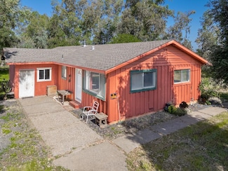 633 Cox Ln, Oroville, CA 95965