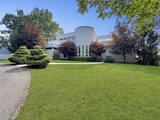 202 E Bunting Ln, Beckley, WV 25801