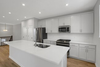 4779 Foxtail Ln, Minnetrista, MN 55331