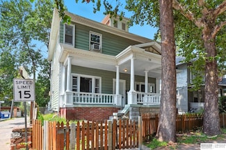 914 N 40th St, Omaha, NE 68131