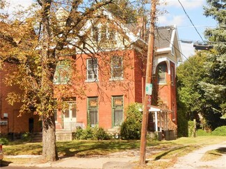 6709 Thomas Blvd, Pittsburgh, PA 15208