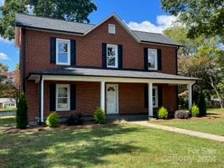 1004 St Davids St SE, Conover, NC 28613