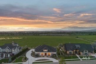 4570 W Salix Dr, Meridian, ID 83646