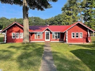 464 N Huron Rd, Au Gres, MI 48703