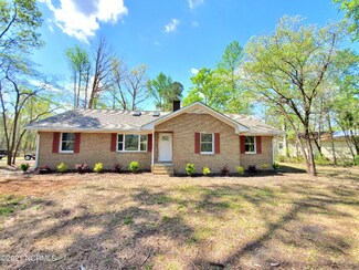 2500 Brices Creek Rd, New Bern, NC 28562