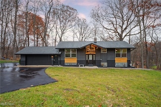 7801 Summerset Dr, Walton Hills, OH 44146