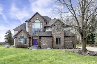 23979 W Rim Dr, Columbia Station, OH 44028
