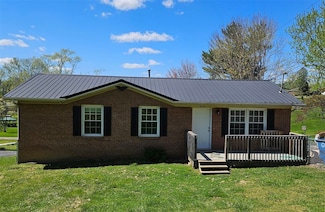 913 N Race St, Glasgow, KY 42141