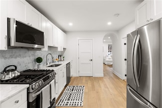 51 Poplar St Unit 1L, Newport, RI 02840