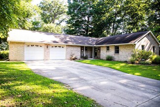 26394 Acorn St, Edwardsburg, MI 49112