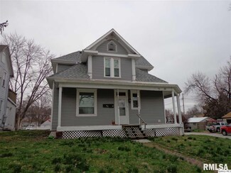 732 W 15th St, Davenport, IA 52804