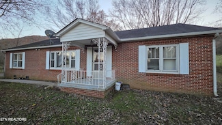 992 Walden Ridge Ln, Caryville, TN 37714
