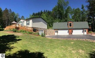 3593 N 39 1/2 Rd, Manton, MI 49663