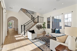 18114 N 93rd Place, Scottsdale, AZ 85255