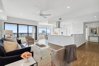 2001 Holcombe Blvd Unit 2305, Houston, TX 77030