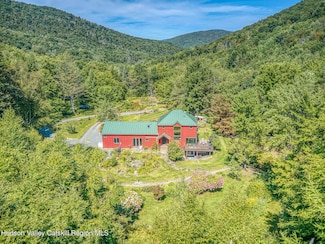 544 Herdman Rd, Shandaken, NY 12480
